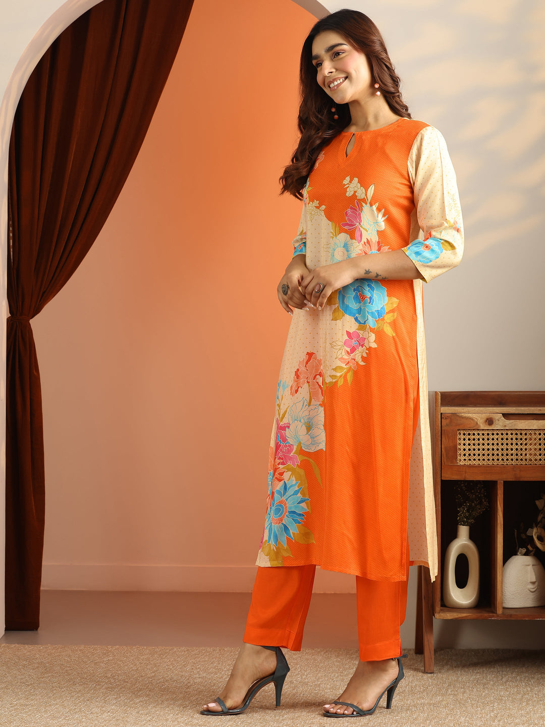 Cream Printed Silk Blend Straight Suit Set With Dupatta