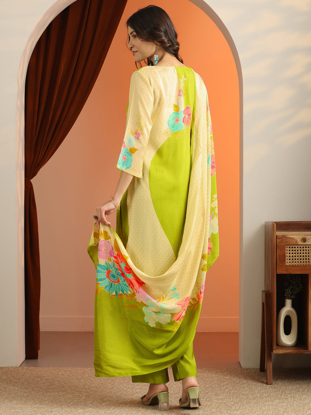 Green Printed Silk Blend Straight Suit Set With Dupatta