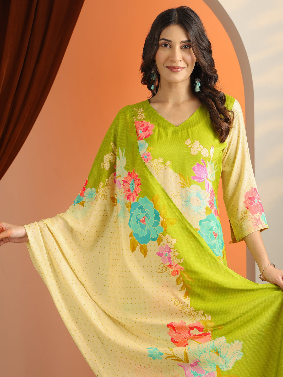 Green Printed Silk Blend Straight Suit Set With Dupatta