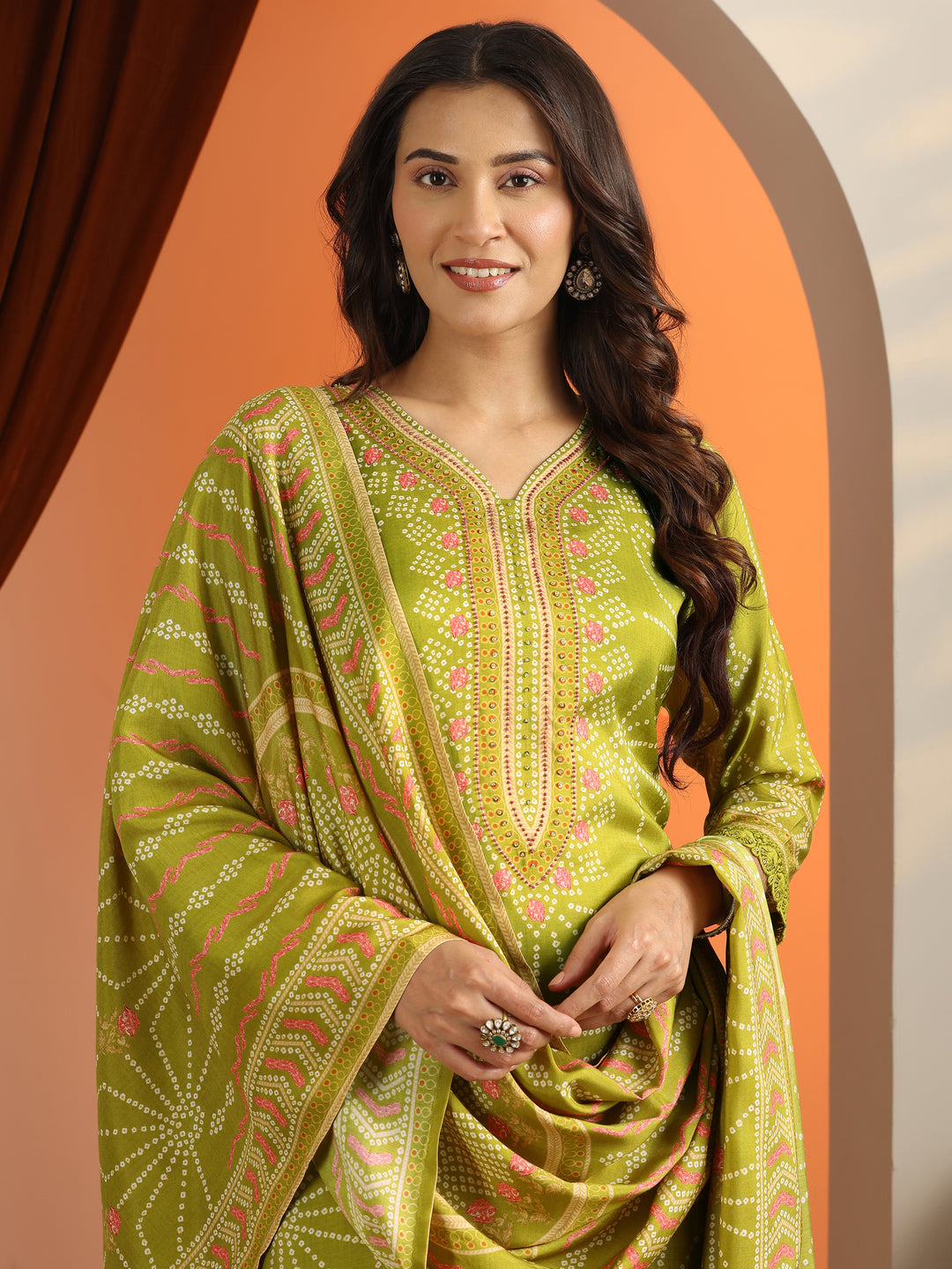 Green Printed Silk Blend Straight Suit Set With Dupatta