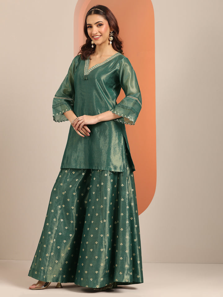 Green Embellished Silk Blend Straight Kurta Set