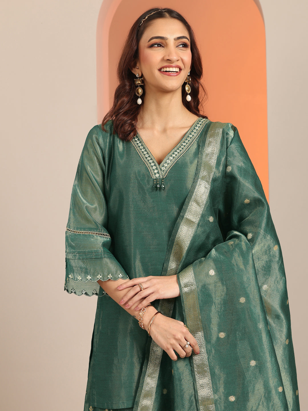 Green Embellished Silk Blend Straight Kurta Set
