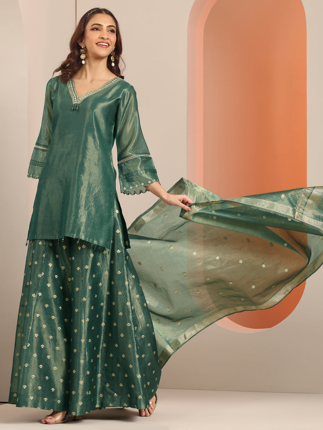 Green Embellished Silk Blend Straight Kurta Set