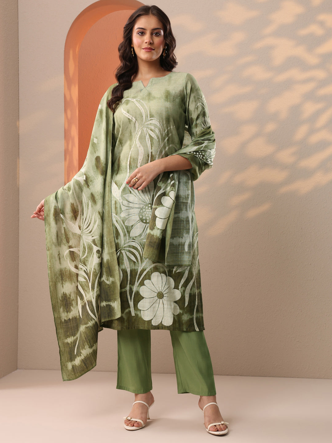 Green Printed Silk Blend Straight Suit Set With Dupatta