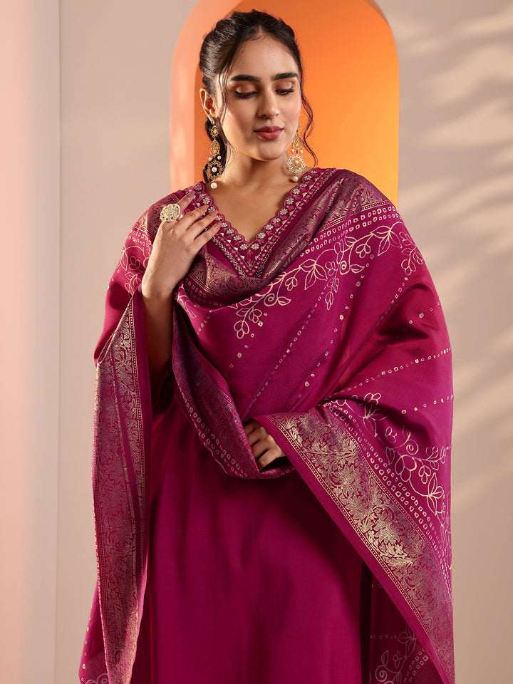 Pink Embroidered Silk Blend Straight Suit Set With Dupatta