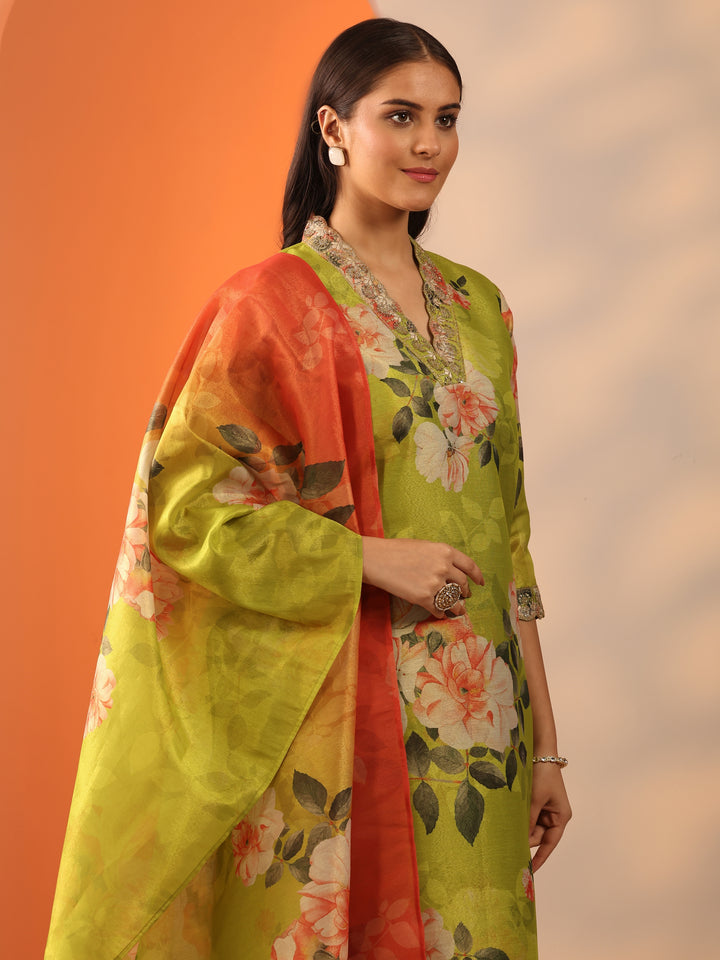 Green Embroidered Silk Blend Straight Suit Set With Dupatta