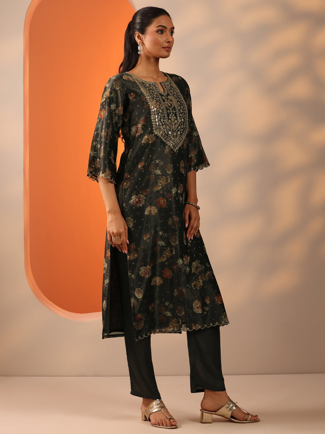 Green Printed Silk Blend Straight Suit Set With Dupatta