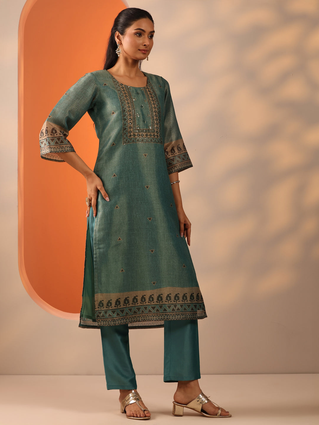 Green Embellished Silk Blend Straight Suit Set With Dupatta