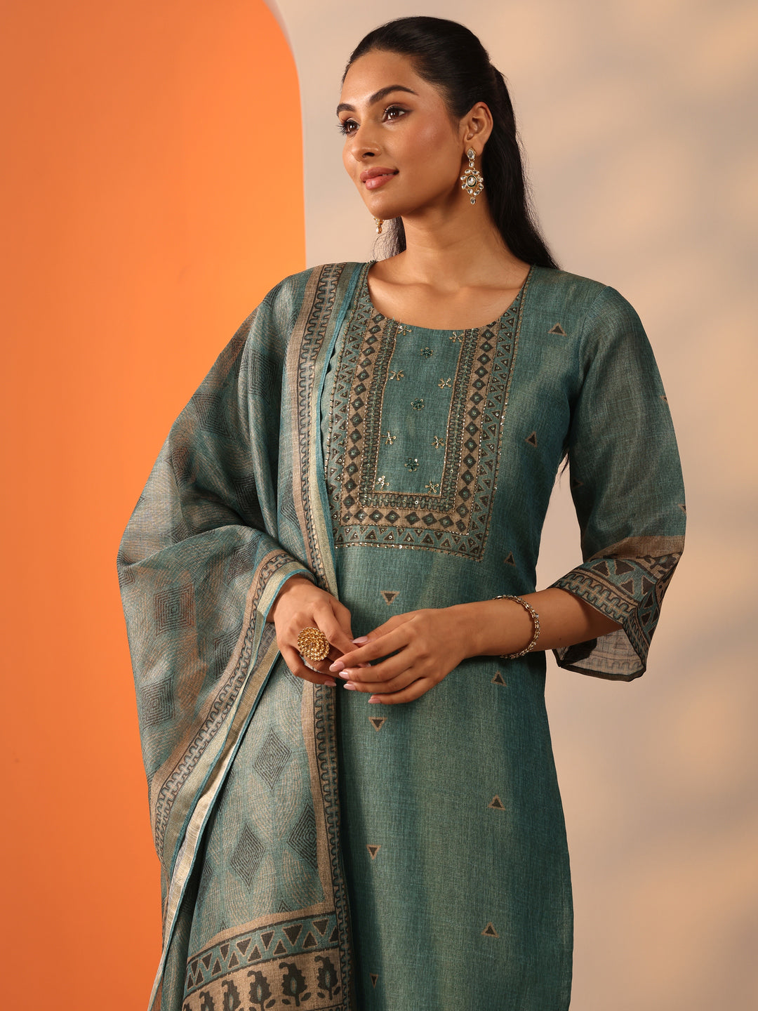 Green Embellished Silk Blend Straight Suit Set With Dupatta