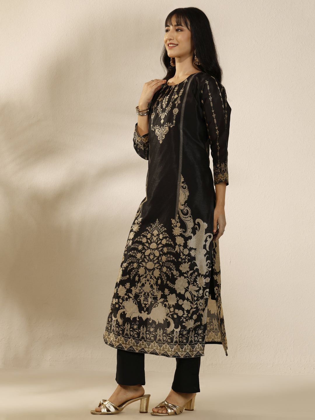 Black Embroidered Silk blend Straight Suit Set With Dupatta
