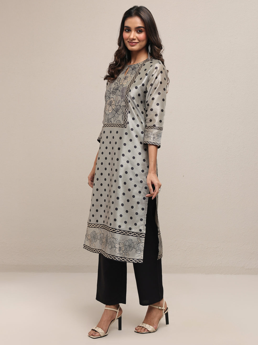 Grey Printed Silk Blend Straight Suit Set With Dupatta
