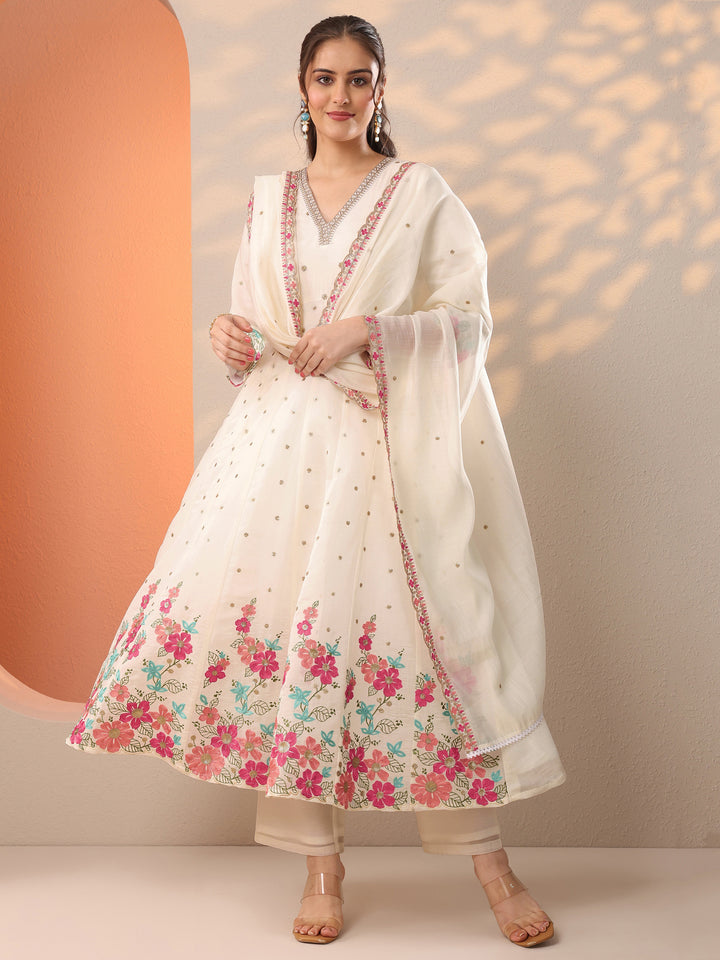 White Embroidered Silk Blend Anarkali Suit Set With Dupatta
