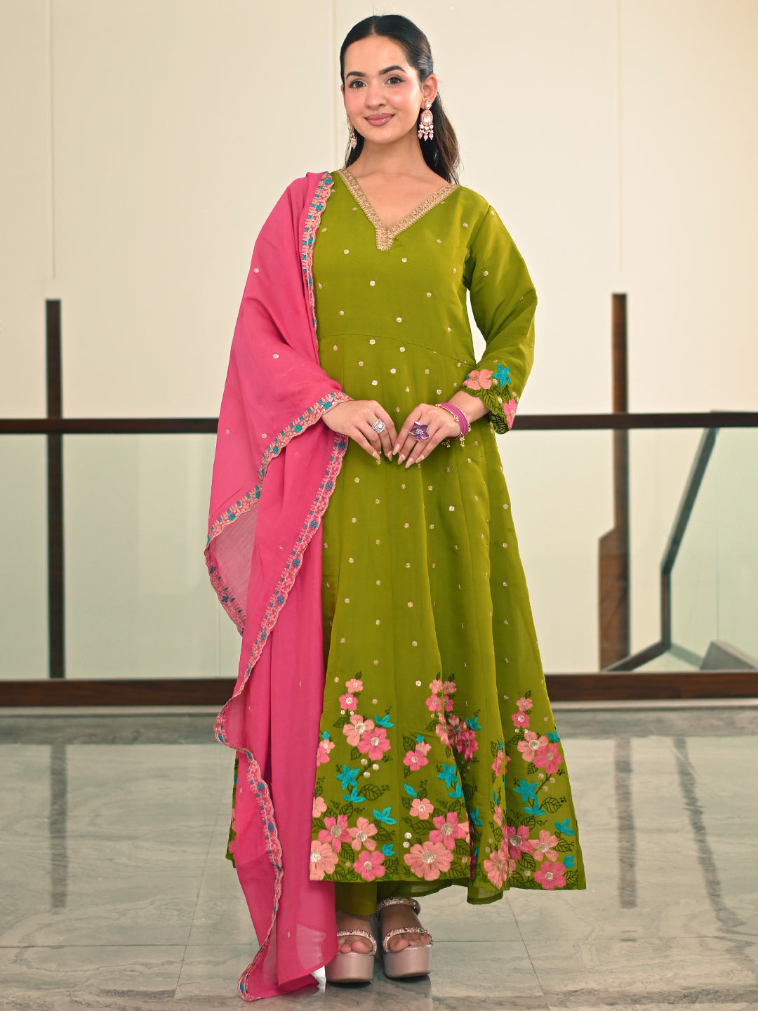 Green Embroidered Silk Blend Anarkali Suit Set With Dupatta
