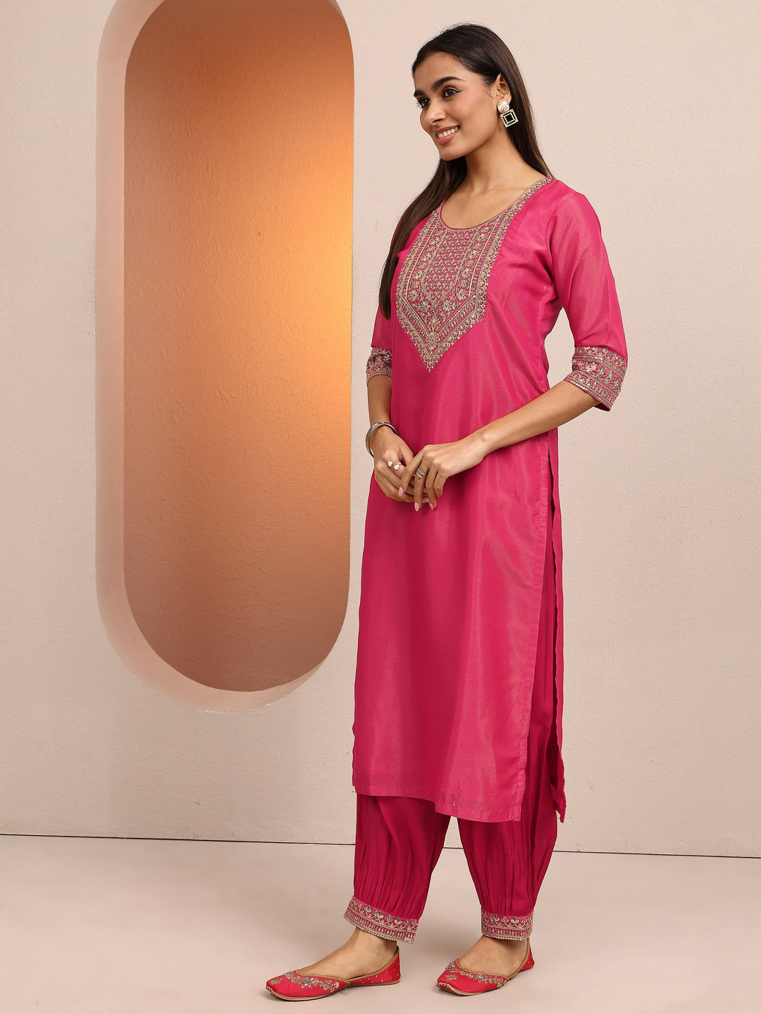Pink Embroidered Silk blend Straight Suit Set With Dupatta