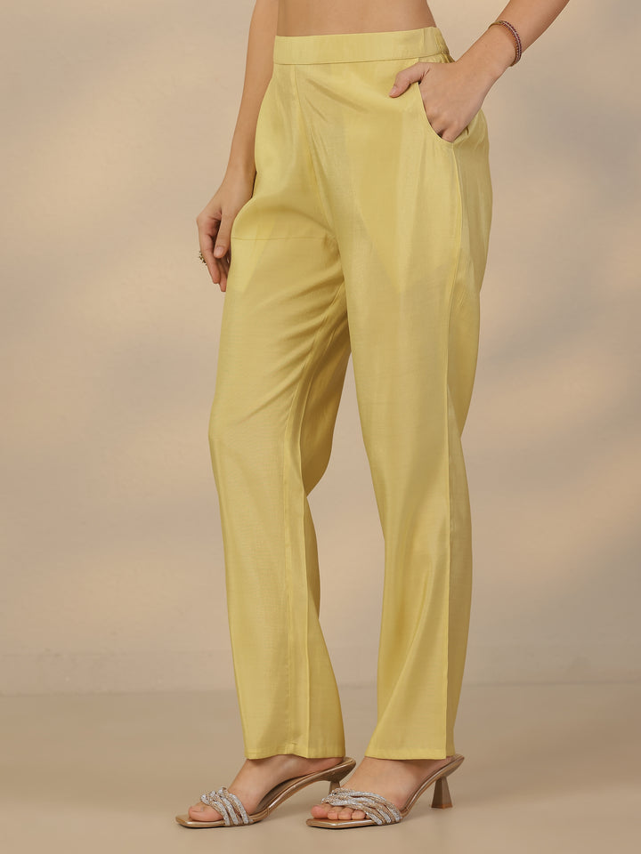 Yellow Embroidered Silk Blend Straight Suit Set With Dupatta