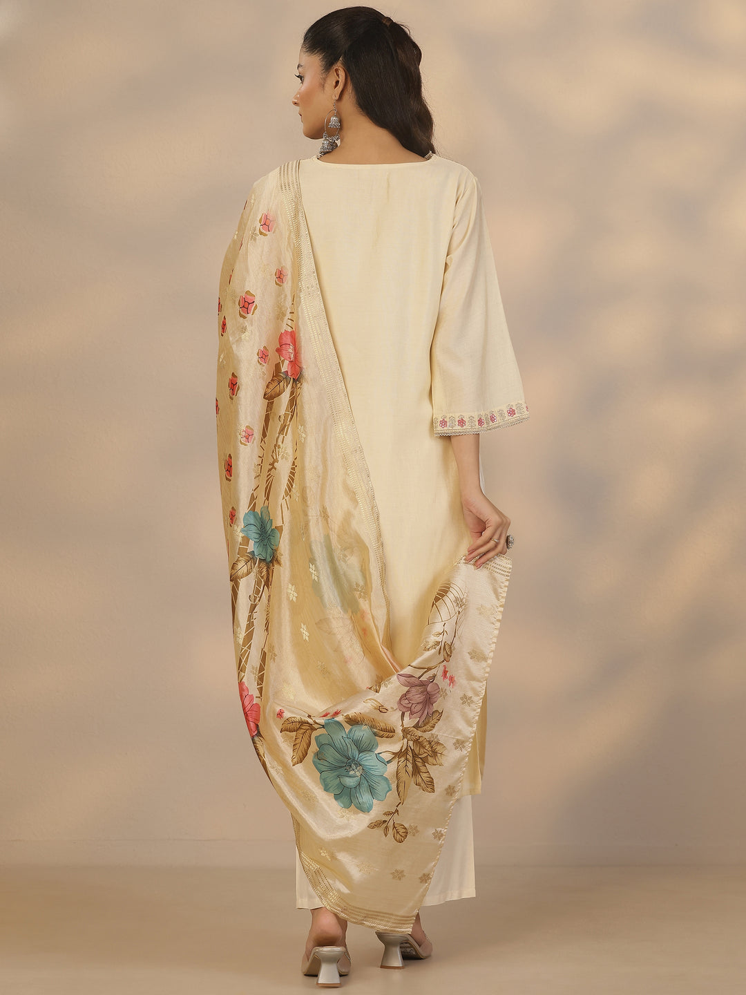 Cream Embroidered Silk Blend Straight Suit Set With Dupatta