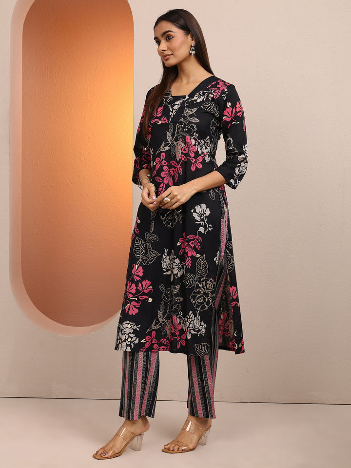 Black Printed cotton blend Straight Suit Set With Dupatta
