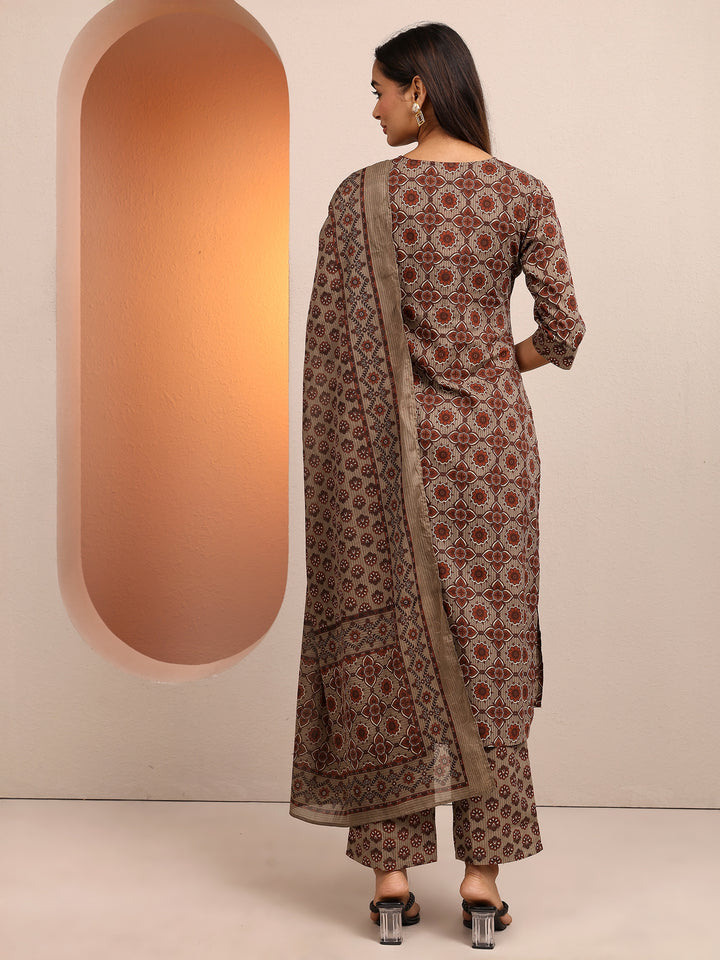 Grey Printed Cotton Straight Suit Set With Dupatta