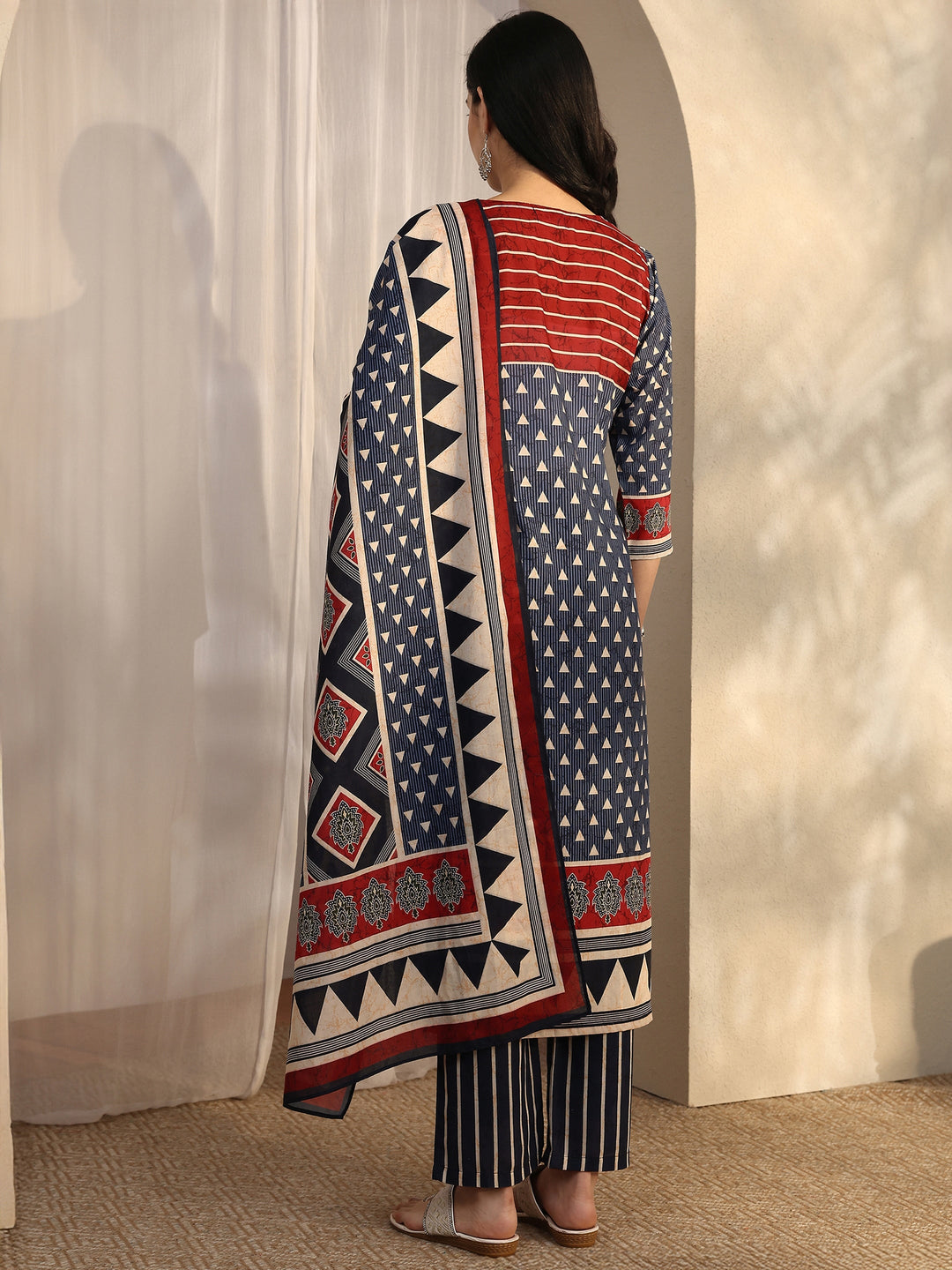 Blue Geometric Printed Cotton Blend Straight Suit Set With Dupatta