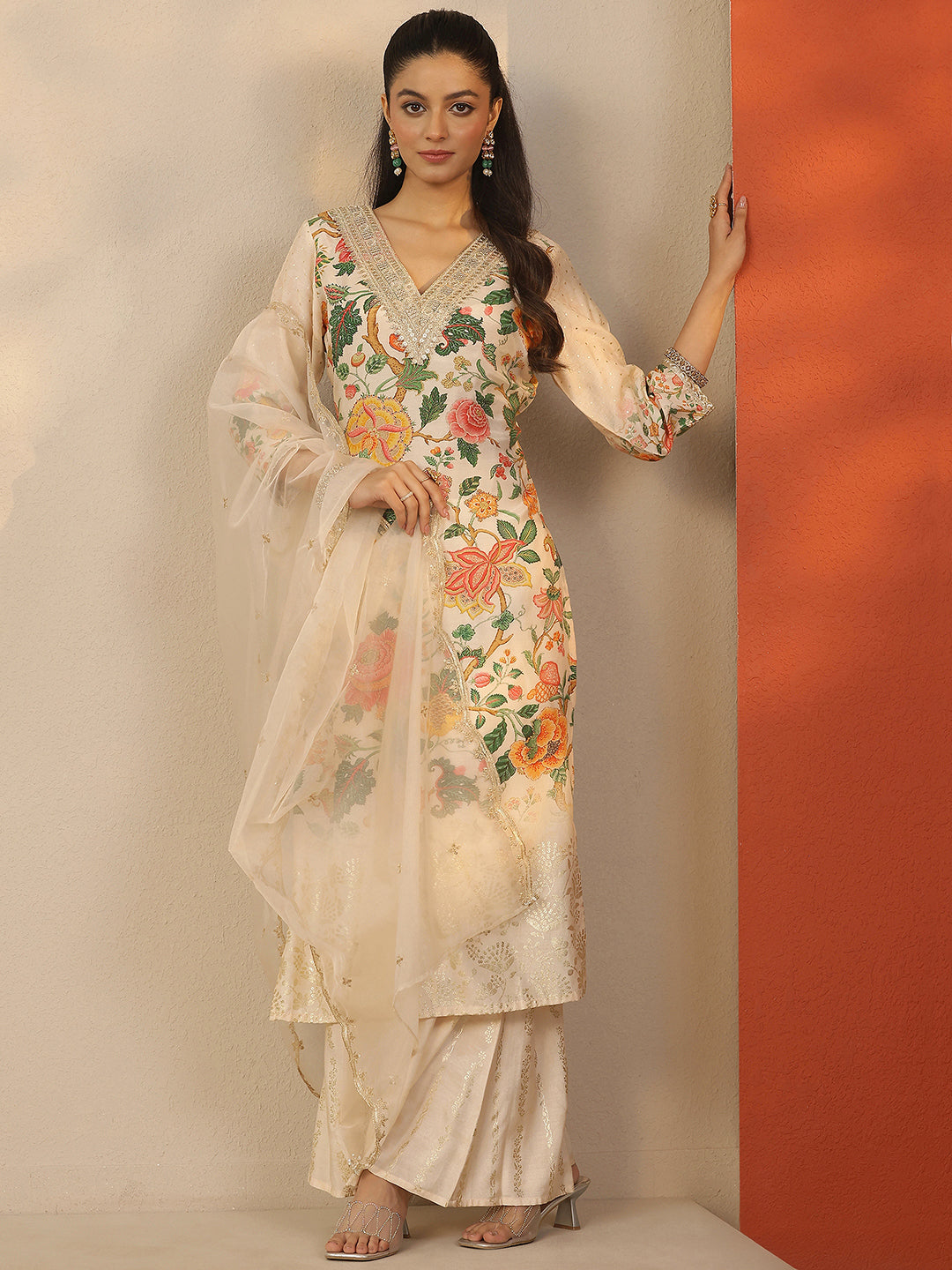 Off White Printed Silk Blend Straight Suit Set With Dupatta
