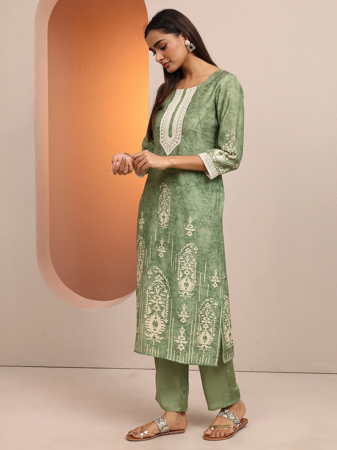 Green Printed Silk Blend Straight Suit Set With Dupatta