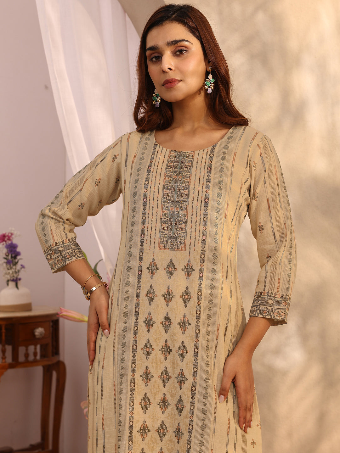 Off White Printed Linen Straight Suit Set With Dupatta