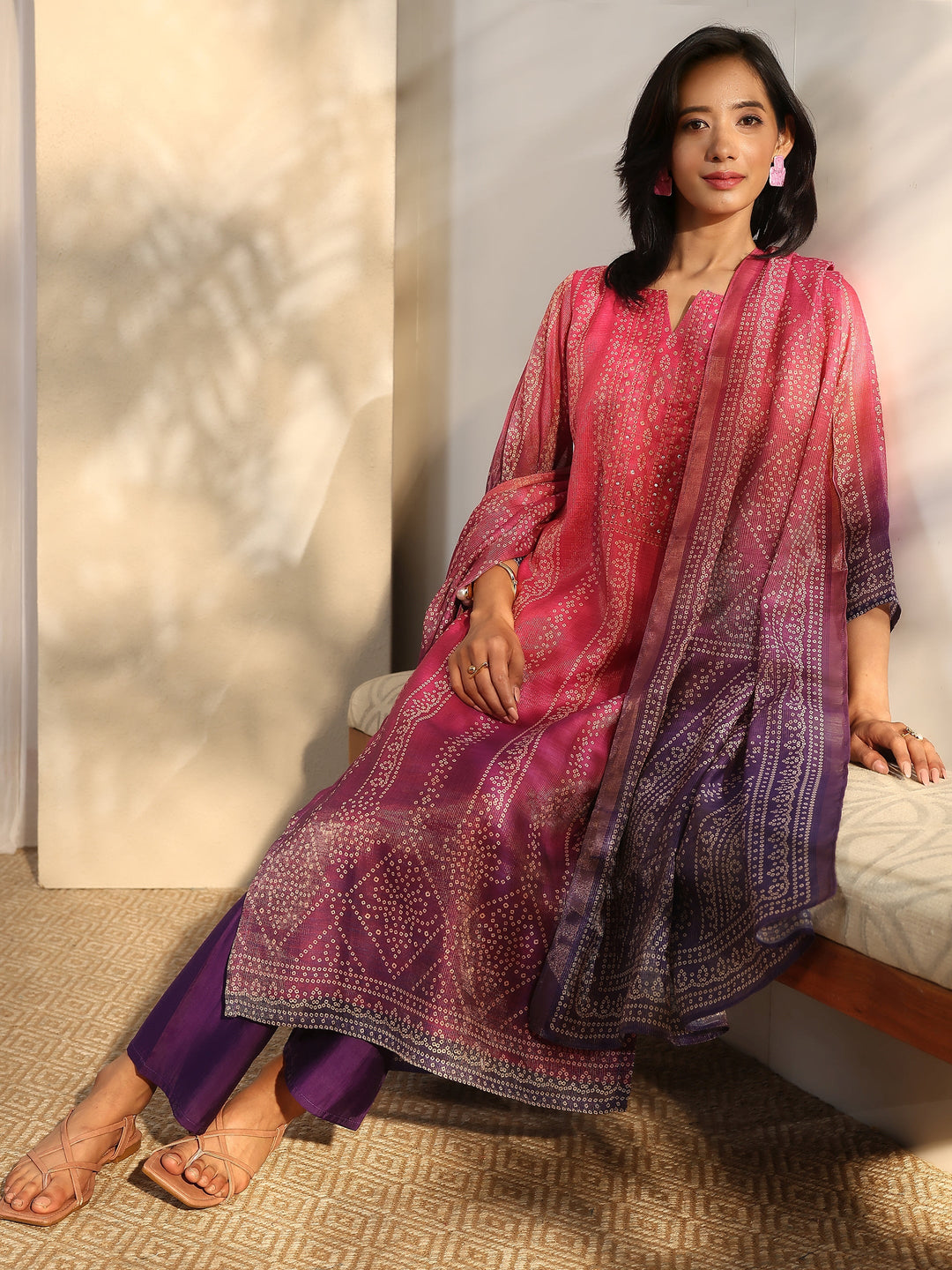Pink Bandhani Printed Silk Blend Straight Suit Set With Dupatta