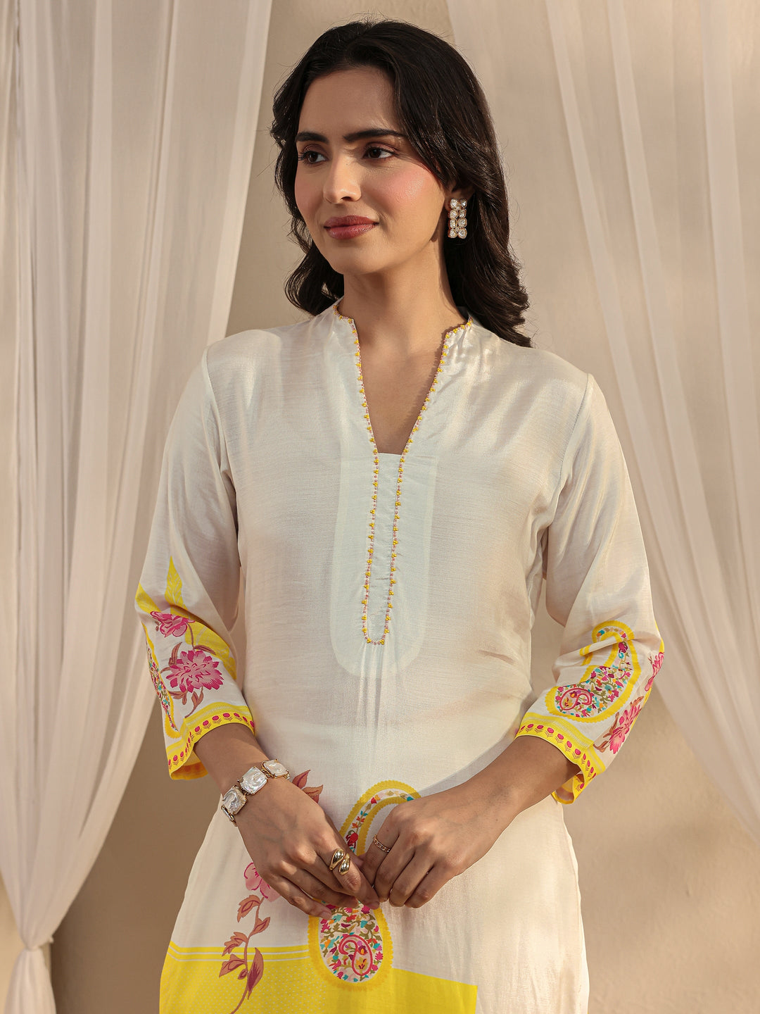 Off White Printed Muslin Straight Suit Set With Dupatta