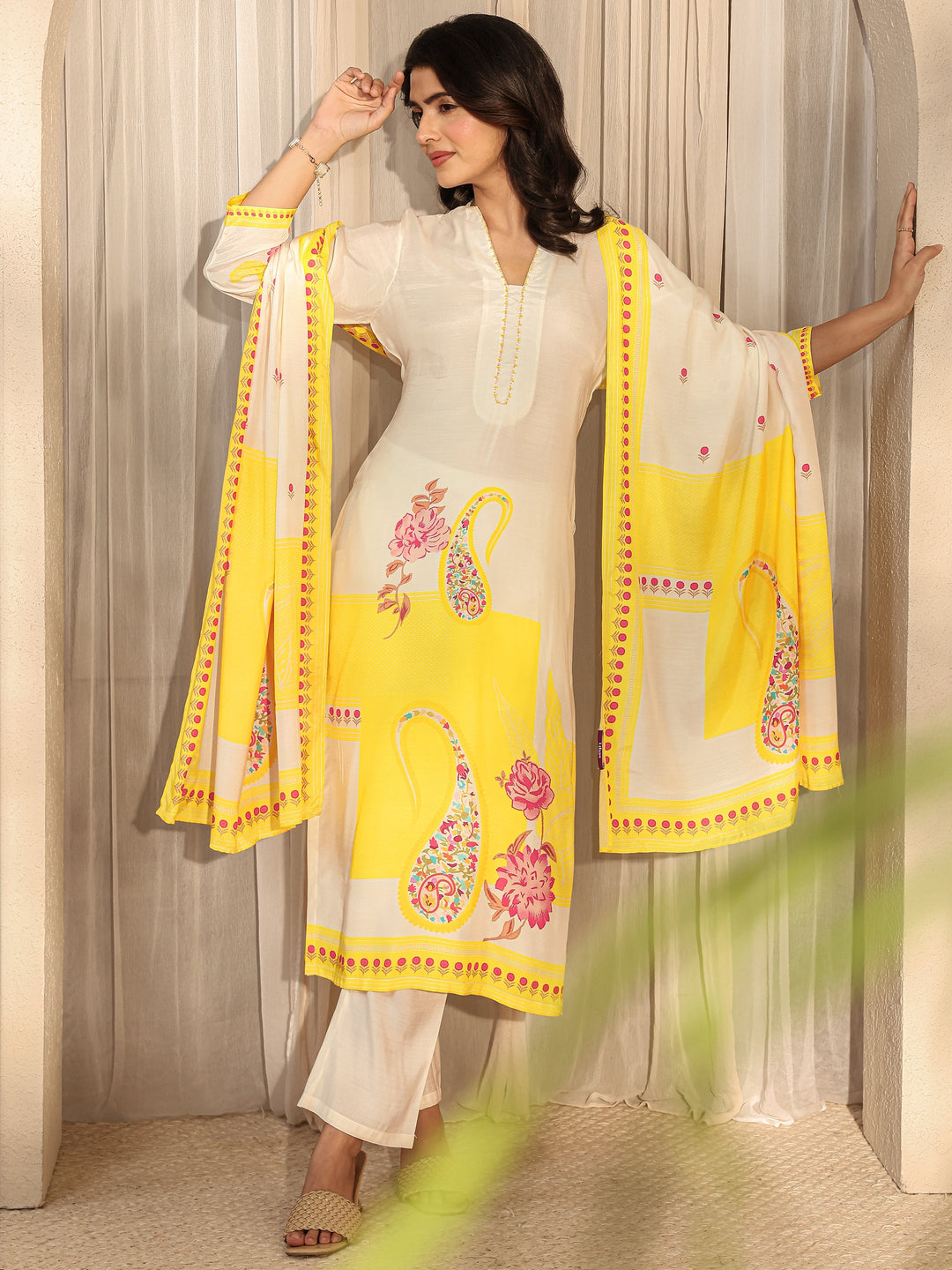 Off White Printed Muslin Straight Suit Set With Dupatta