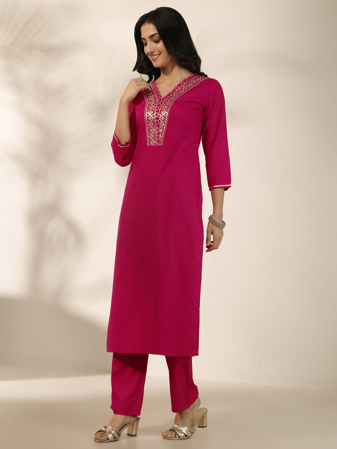 Pink Embroidered Silk Blend Straight Suit Set With Dupatta