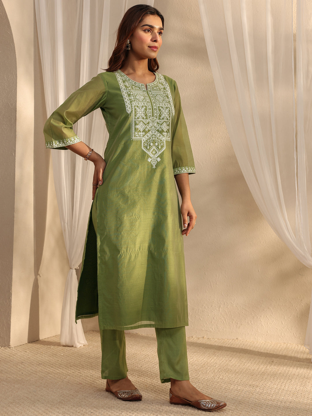 Green Embroidered Chanderi Silk Straight Suit Set With Dupatta