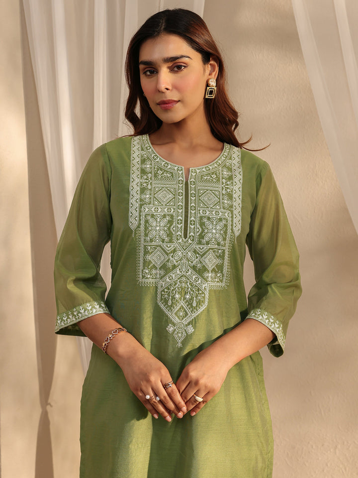 Green Embroidered Chanderi Silk Straight Suit Set With Dupatta