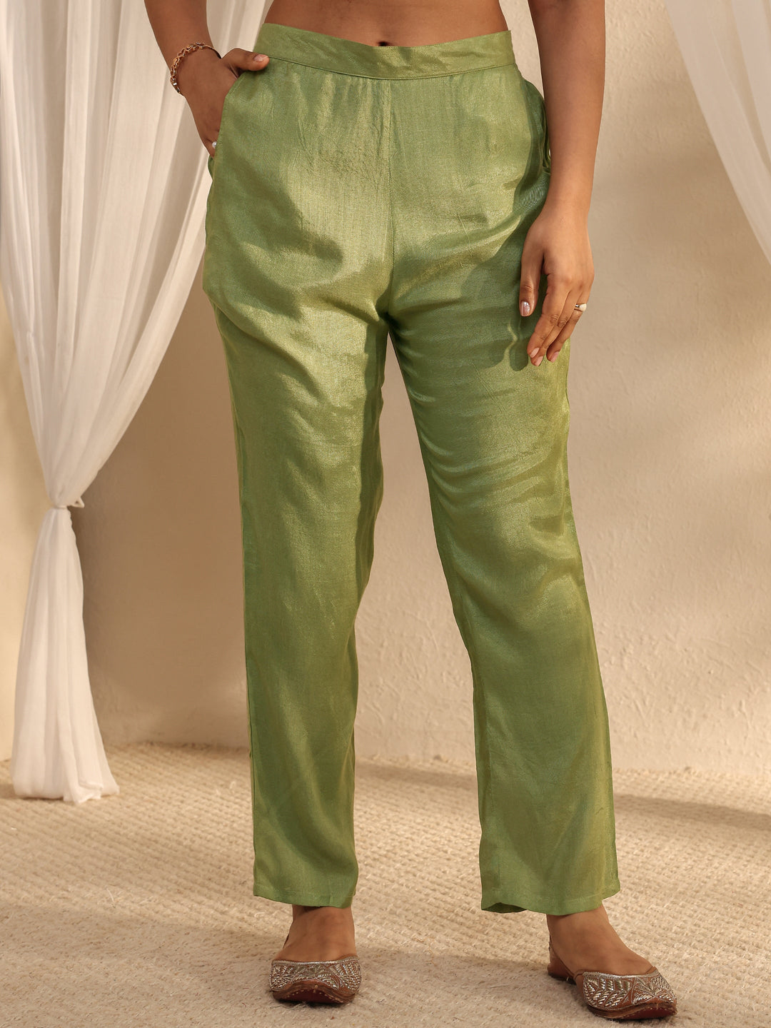 Green Embroidered Chanderi Silk Straight Suit Set With Dupatta