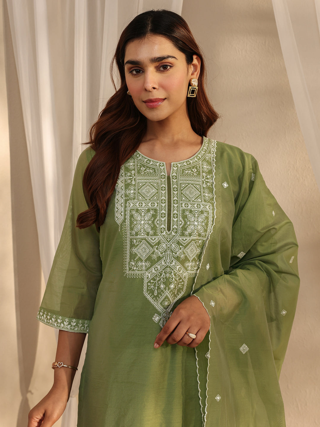 Green Embroidered Chanderi Silk Straight Suit Set With Dupatta