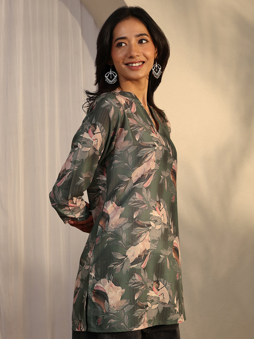 Green Printed Cotton Blend Straight Short Kurti