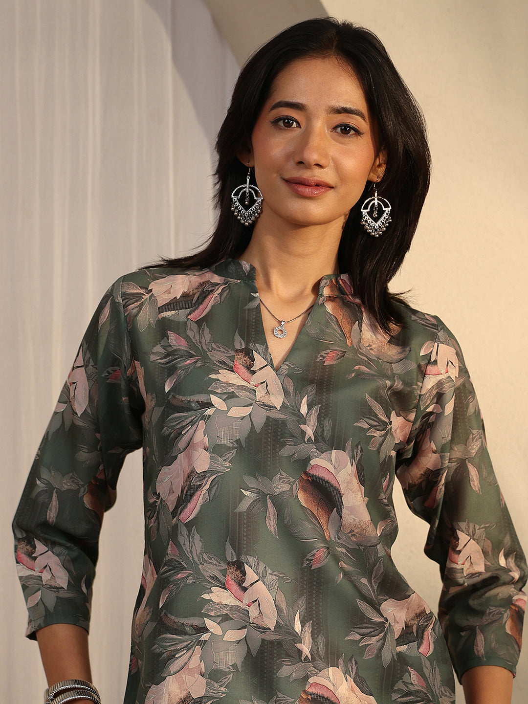 Green Printed Cotton Blend Straight Short Kurti