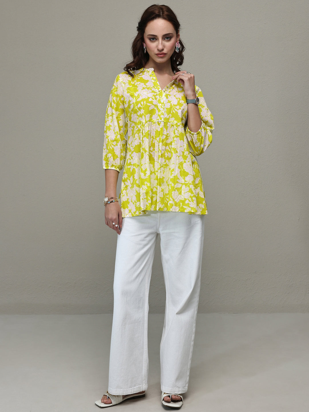 Green Floral Printed Cotton A-Line Short Kurti