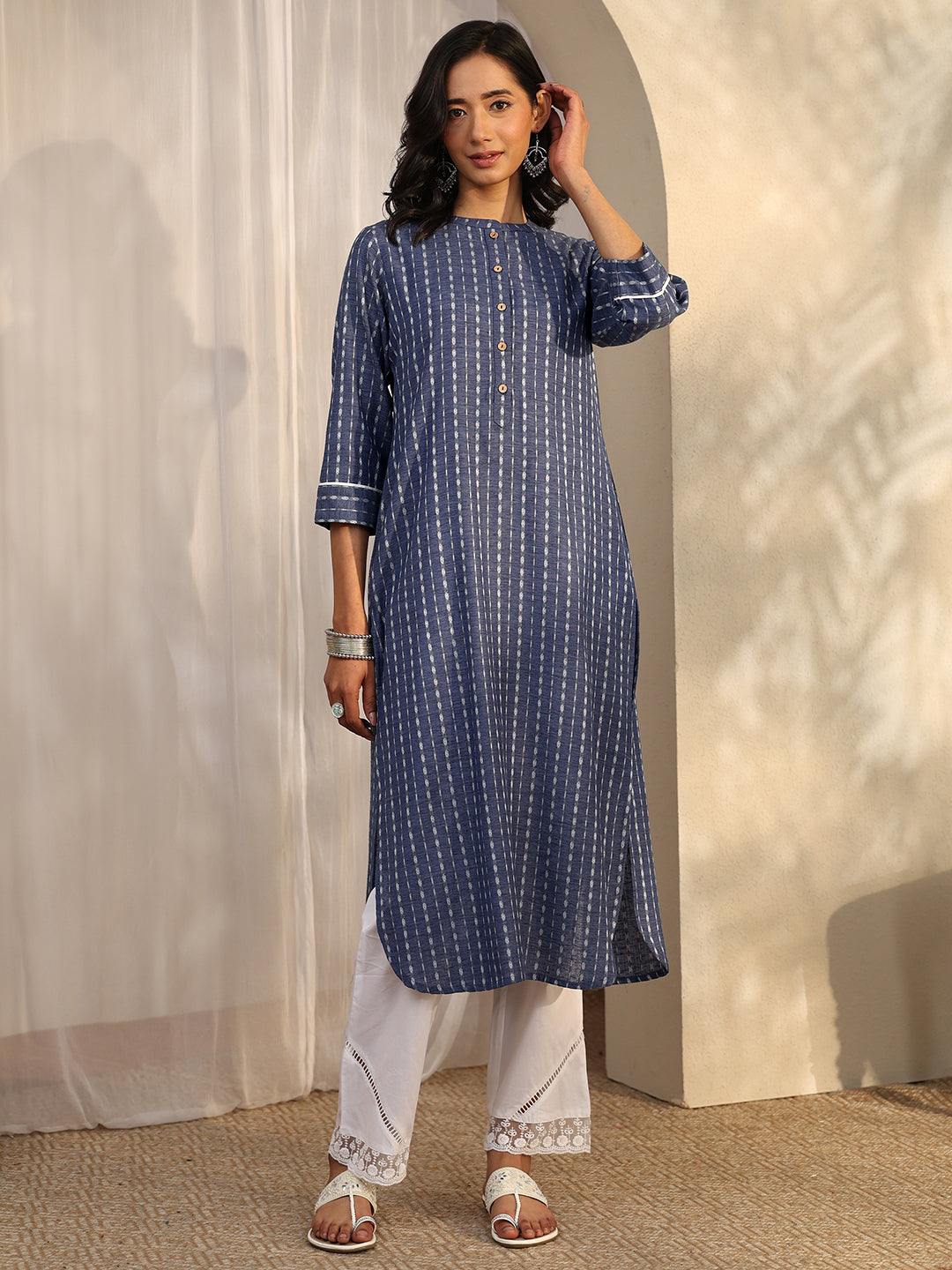 Blue Block Printed Cotton Blend Straight Kurta
