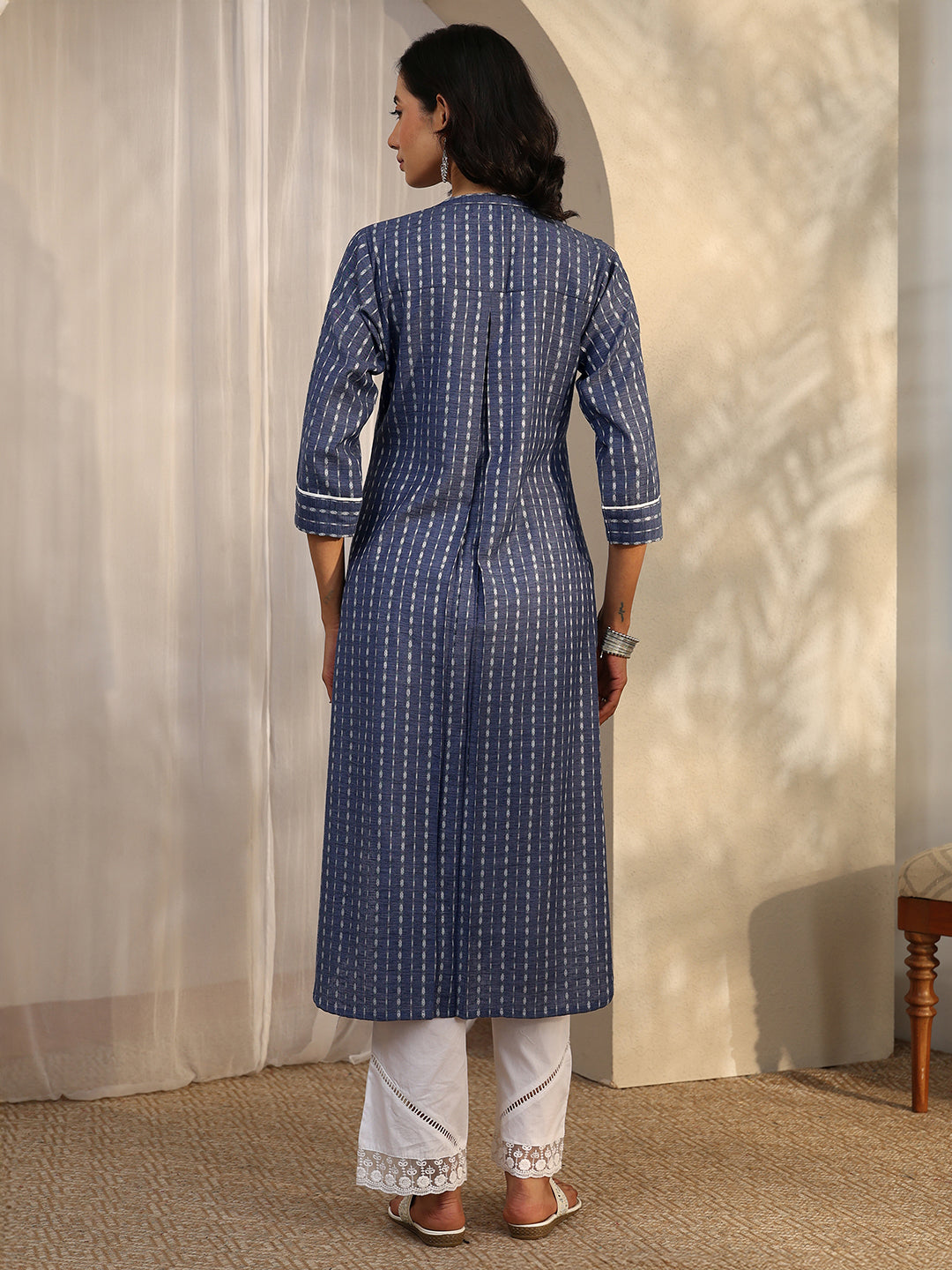 Blue Block Printed Cotton Blend Straight Kurta