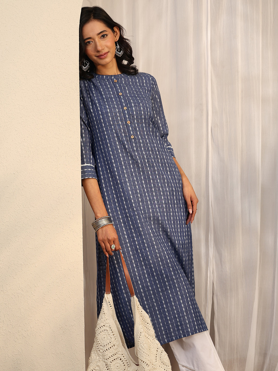 Blue Block Printed Cotton Blend Straight Kurta