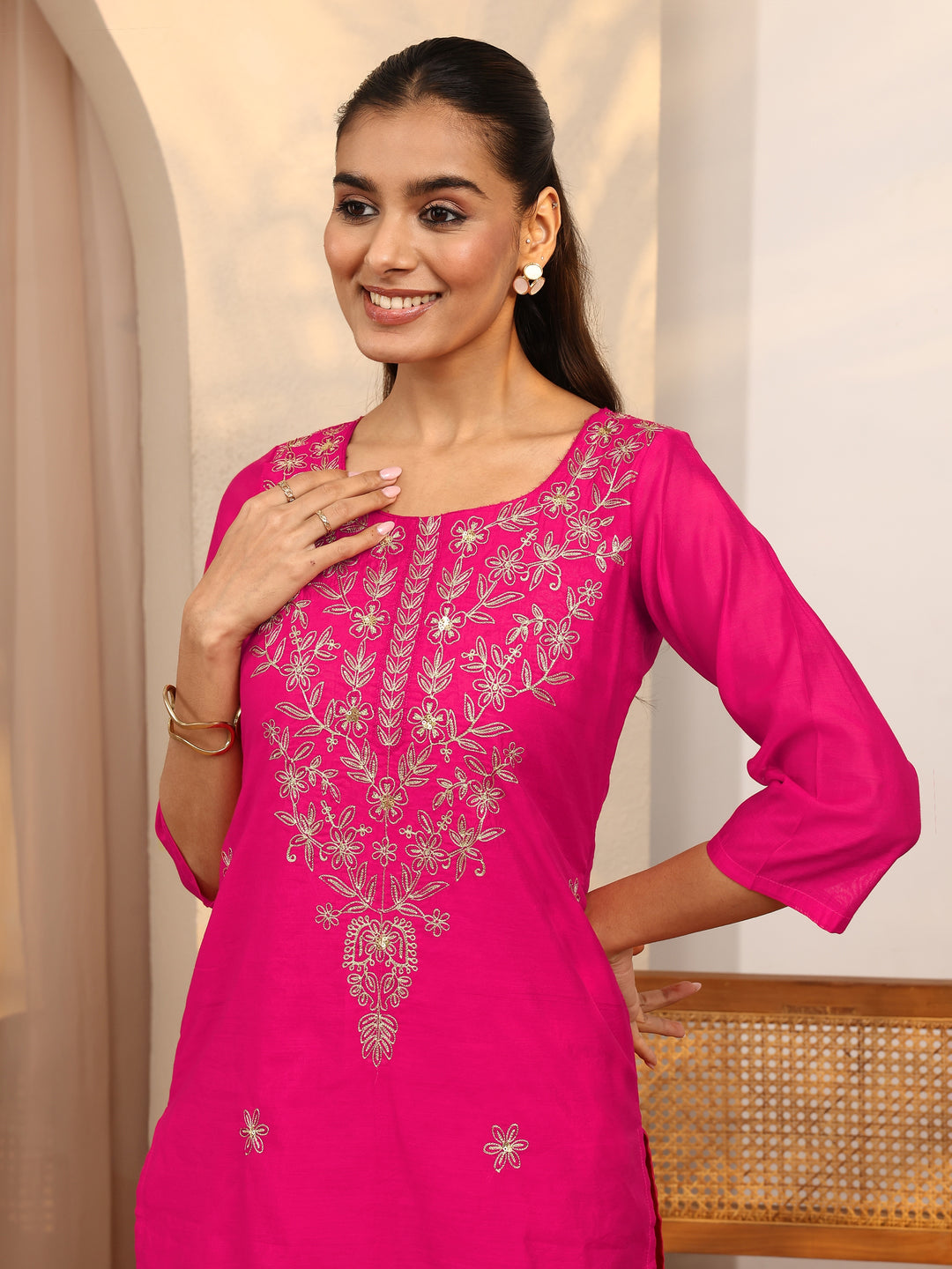 Pink Floral Embroidered Chanderi Silk Straight Kurta