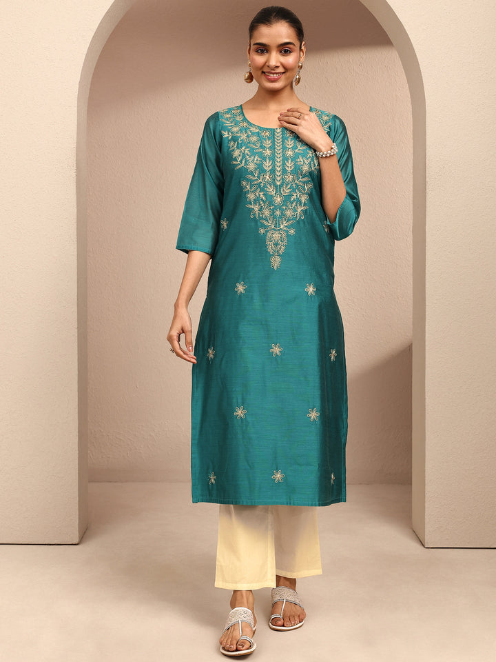 Blue Embroidered Chanderi Silk Straight Kurta