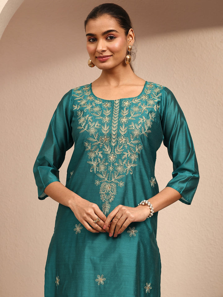 Blue Embroidered Chanderi Silk Straight Kurta