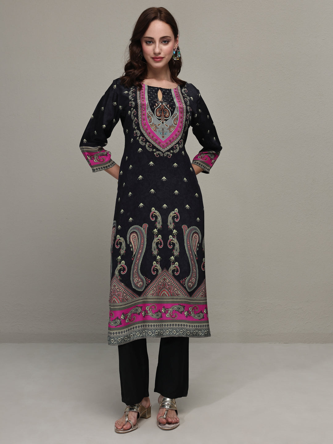 Black Paisley Printed Crepe Straight Kurta