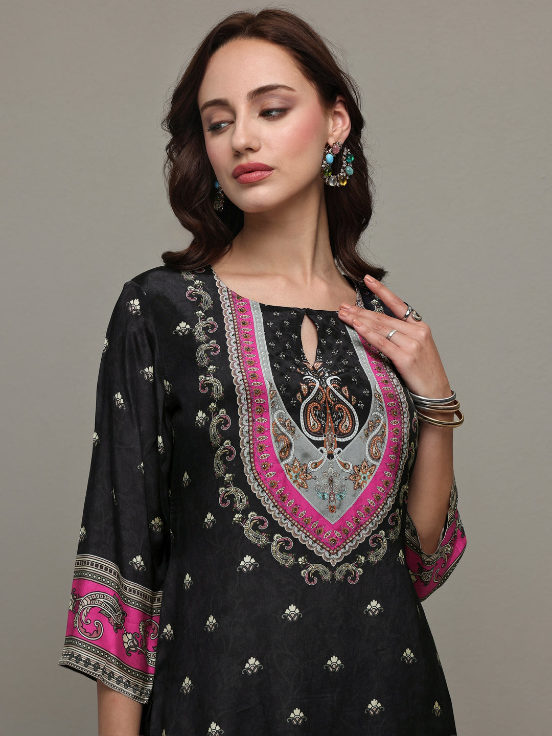 Black Paisley Printed Crepe Straight Kurta