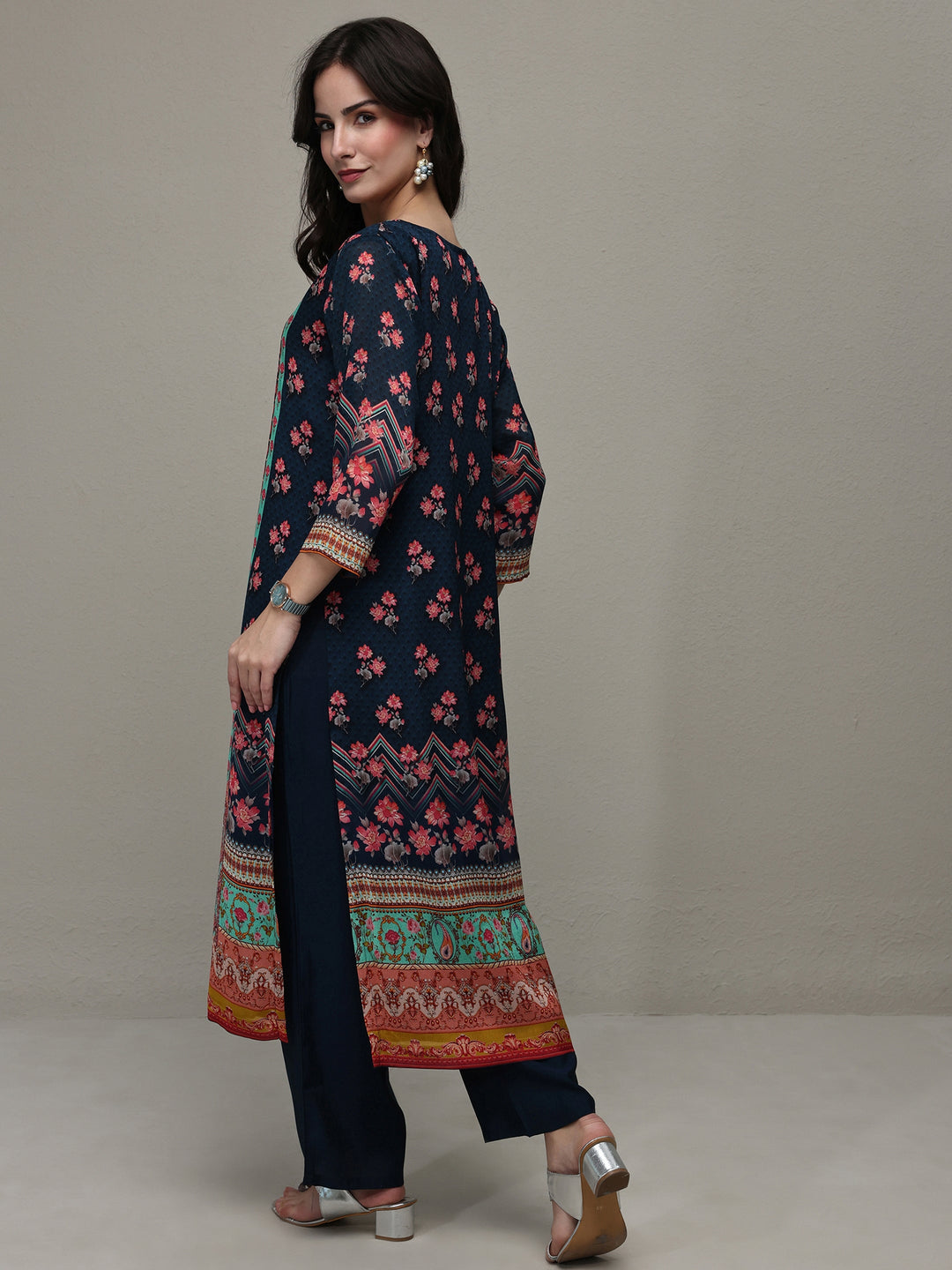 Navy Blue Floral Printed Chinon Straight Kurta