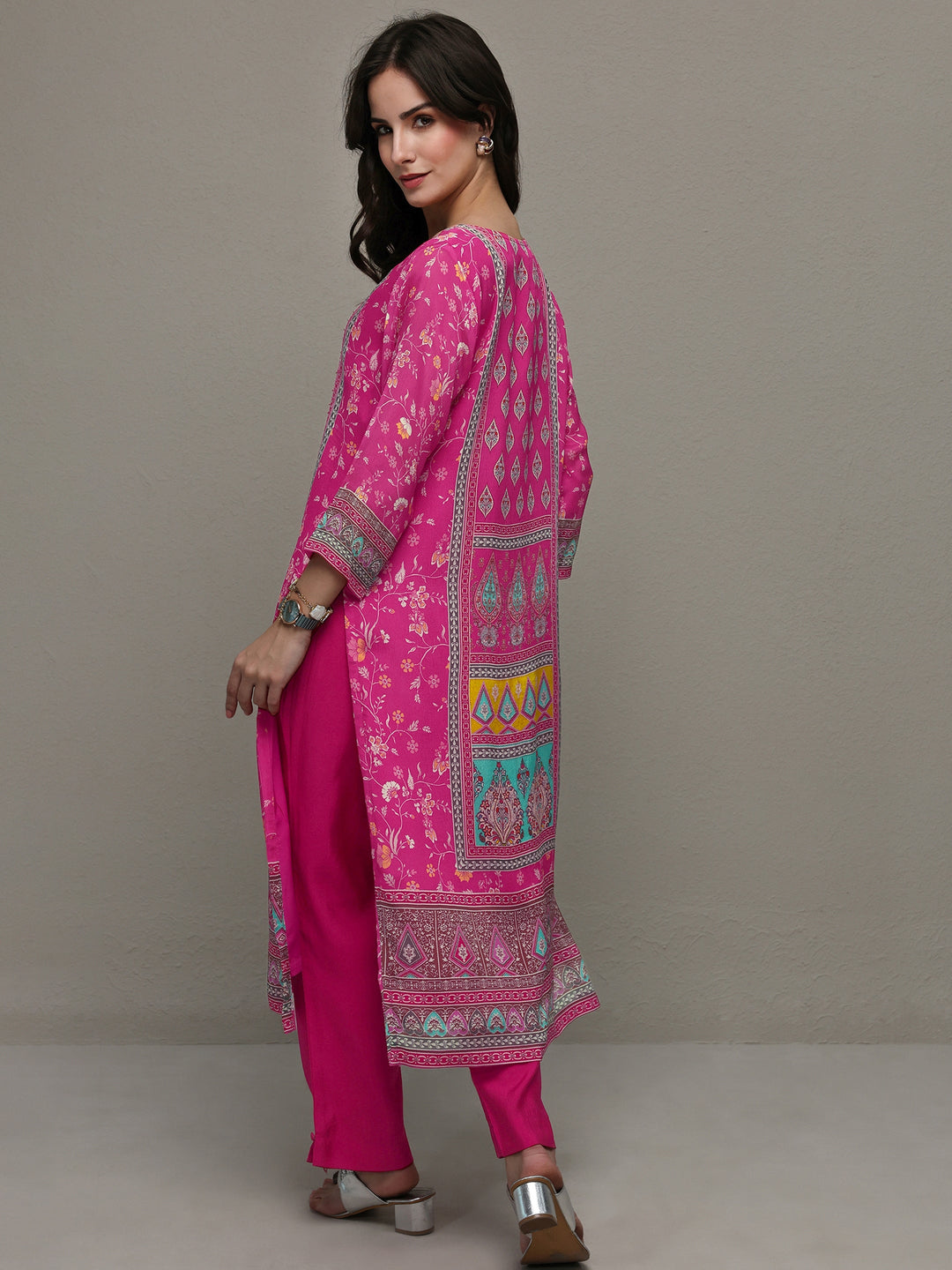 Libas Pink Ethnic Printed Chinon Straight Kurta