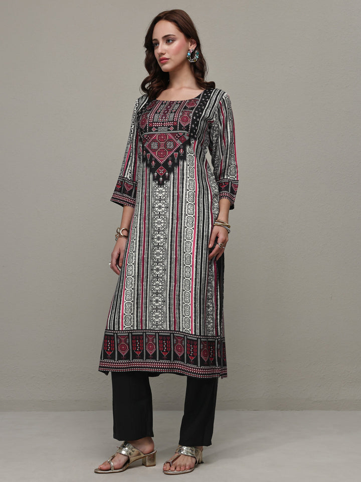 Black Ethnic Printed Silk Blend Straight Kurta