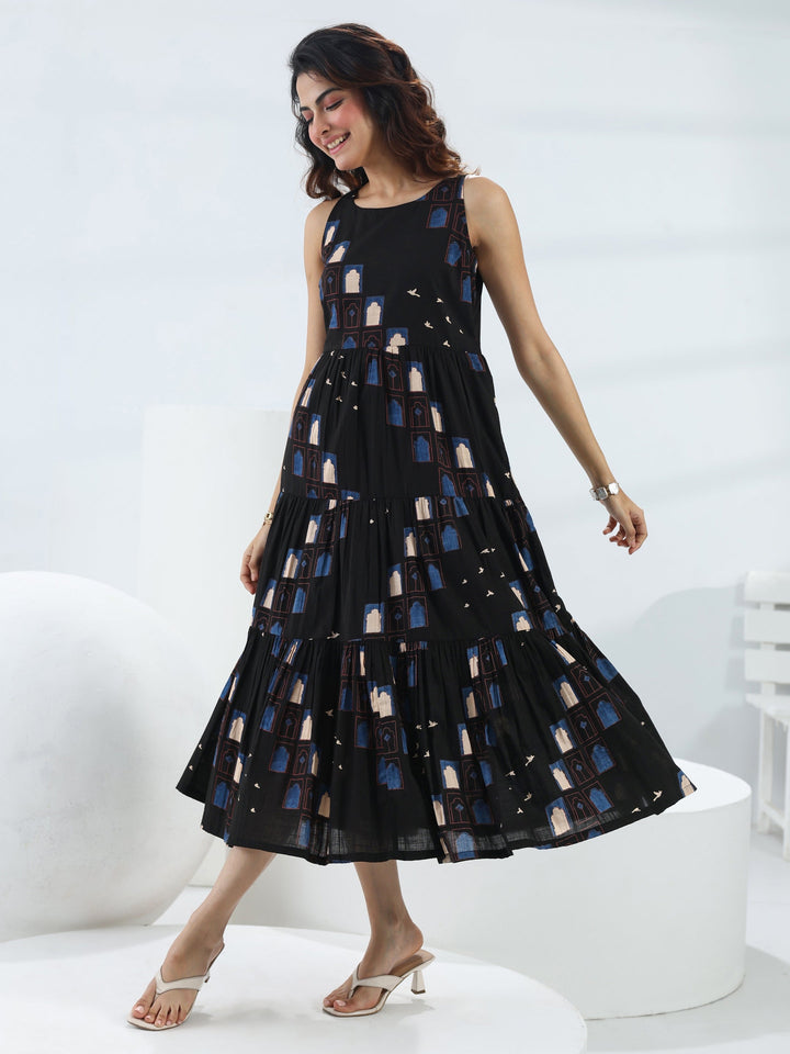 Black Quirky Printed Cotton Fit-And-Flare One-Piece Tiered Dress