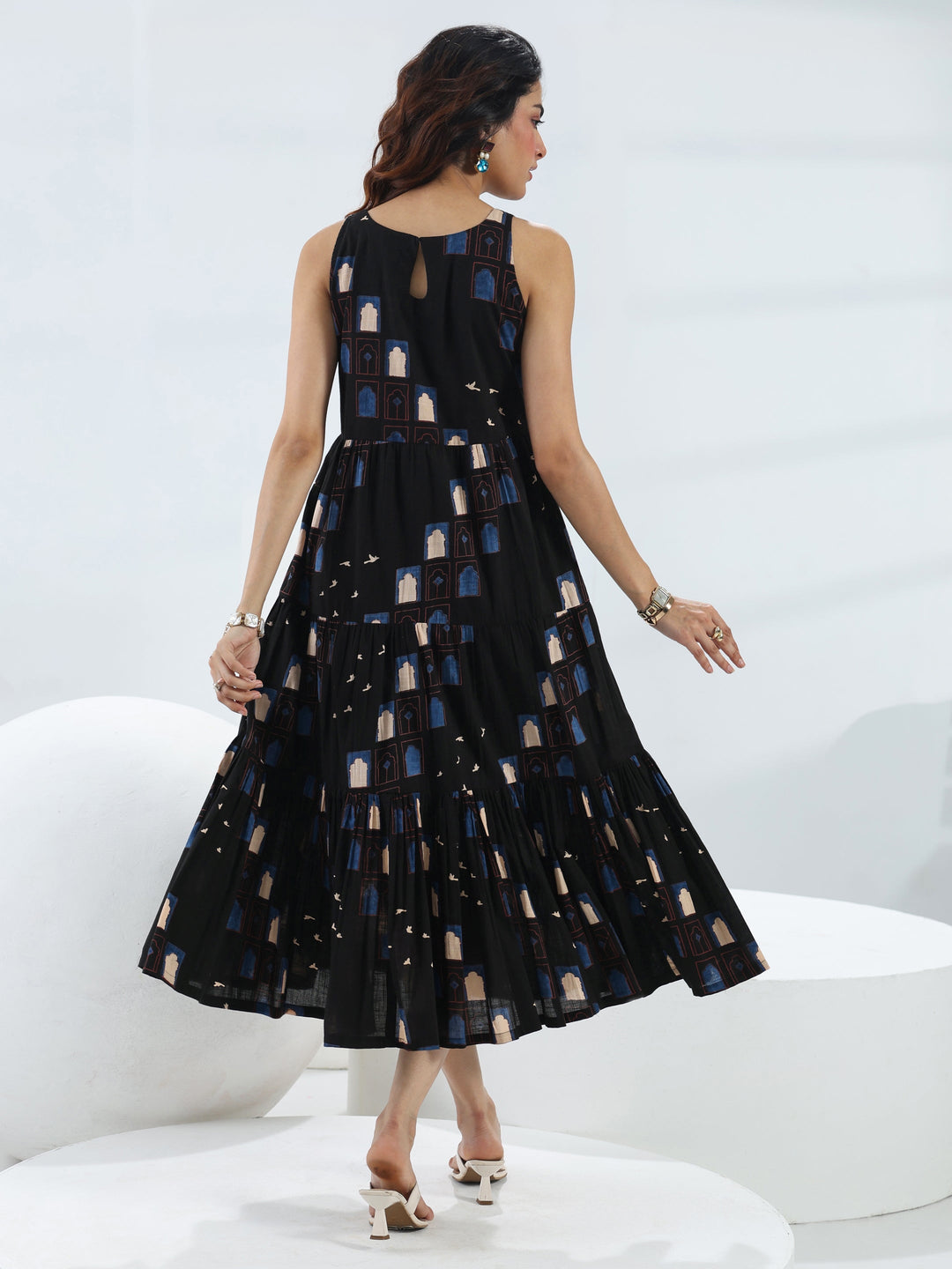 Black Quirky Printed Cotton Fit-And-Flare One-Piece Tiered Dress